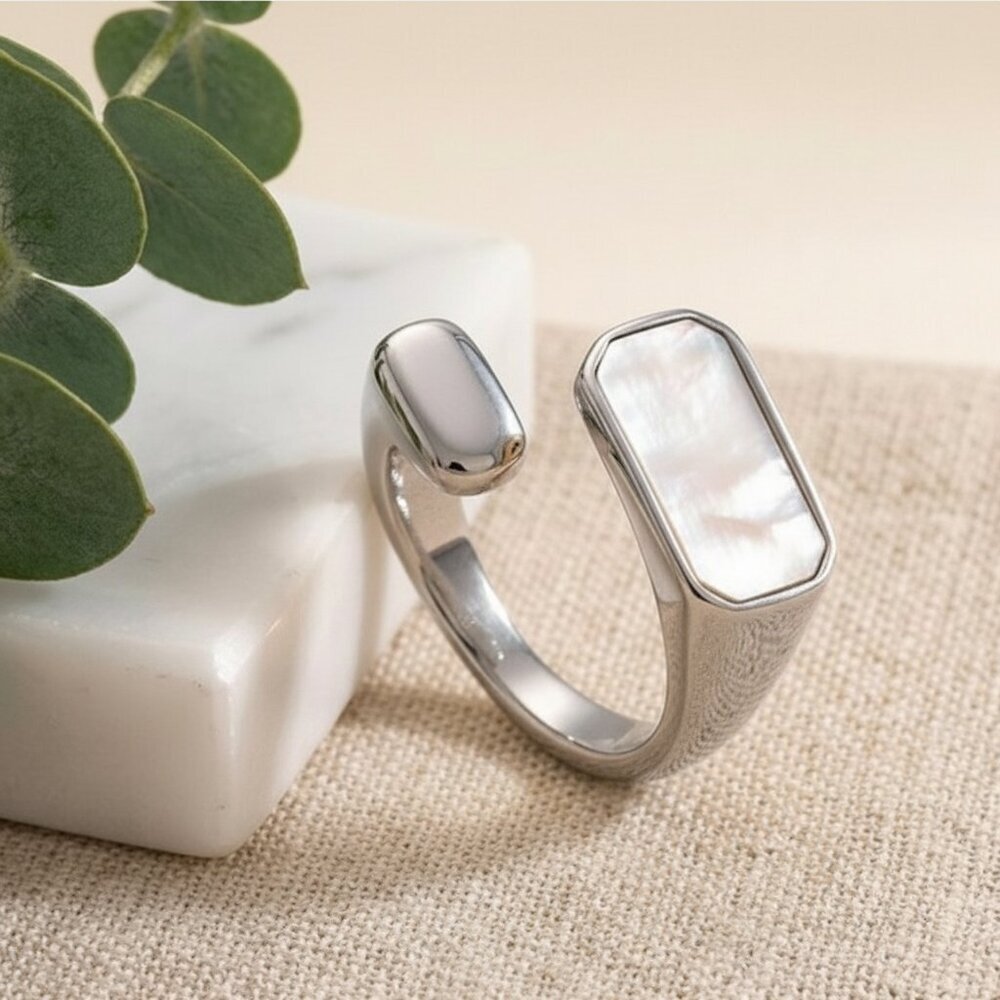 18k White Gold Plated Mother of Pearl Ring Open Adjustable Modern Geometric 5-10